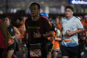 BIB: 671, 23117, 22288
                            <button type="button" onclick="openModal(21018290)" class="btn btn-primary btn-sm float-right btn-popup" data-toggle="modal" data-target=".modal-high-quality">
                        <i class="fas fa-shopping-cart"></i> Add to Cart
                    </button>
                                            <button type="button" onclick="isThisMe(21018290, true)" class="btn btn-success btn-sm float-right btn-popup btn-isme hidden" data-toggle="tooltip" data-placement="bottom" title="นี่คือรูปของคุณใช่ไหม คลิกที่นี่เพื่อเอาเข้าอัลบั้ม">
                        <i class="fas fa-plus"></i> Add to album
                    </button>
                    <button type="button" onclick="isThisMe(21018290, false)" class="btn btn-warning btn-sm float-right btn-popup btn-isnotme hidden">
                        <i class="fas fa-ban"></i> Remove from album
                    </button>